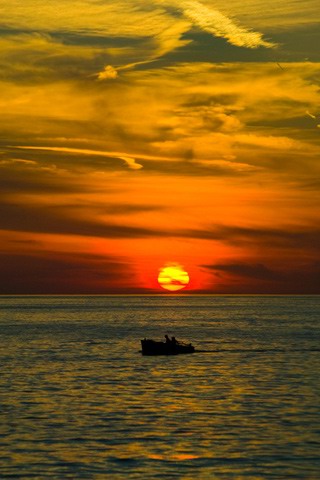 儿童海上日出的手抄报